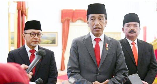 Presiden-Jokowi-Melantik-2-Menteri-Dan-3-Wakil-Menteri-Hari-Ini-15-Juni-2022.Jpg