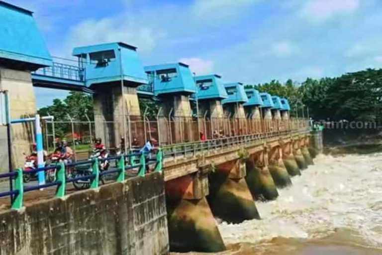 dam-768x512